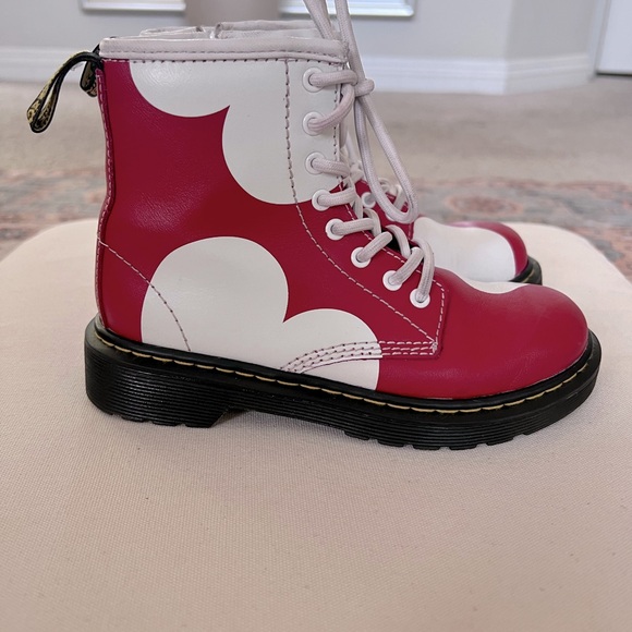 Special edition Dr marten’s delaney hearts in great condition! Worn twice - Picture 4 of 7